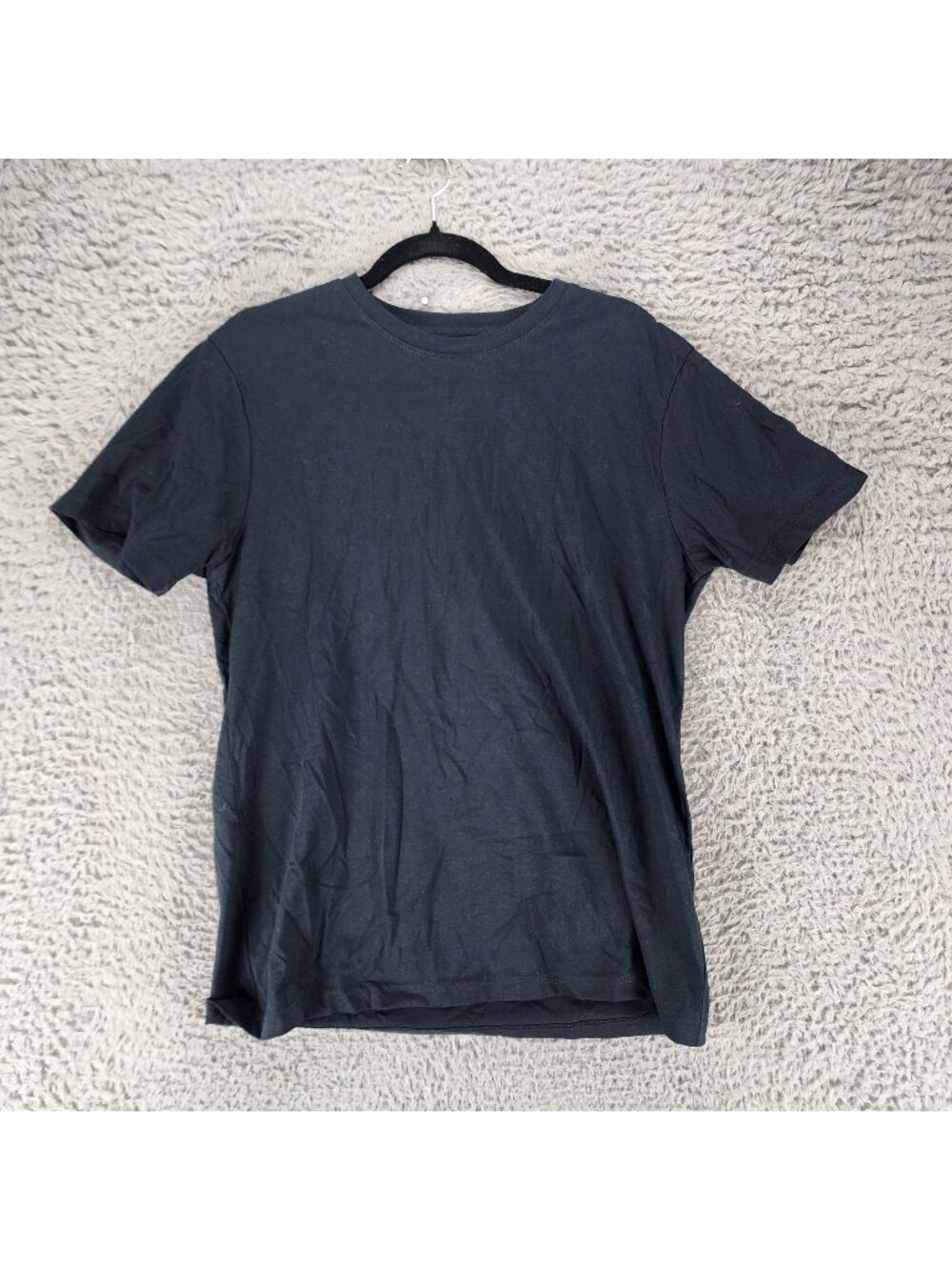 Vustra Shirt Mens Medium Black Short Sleeve Tee *NWOT*